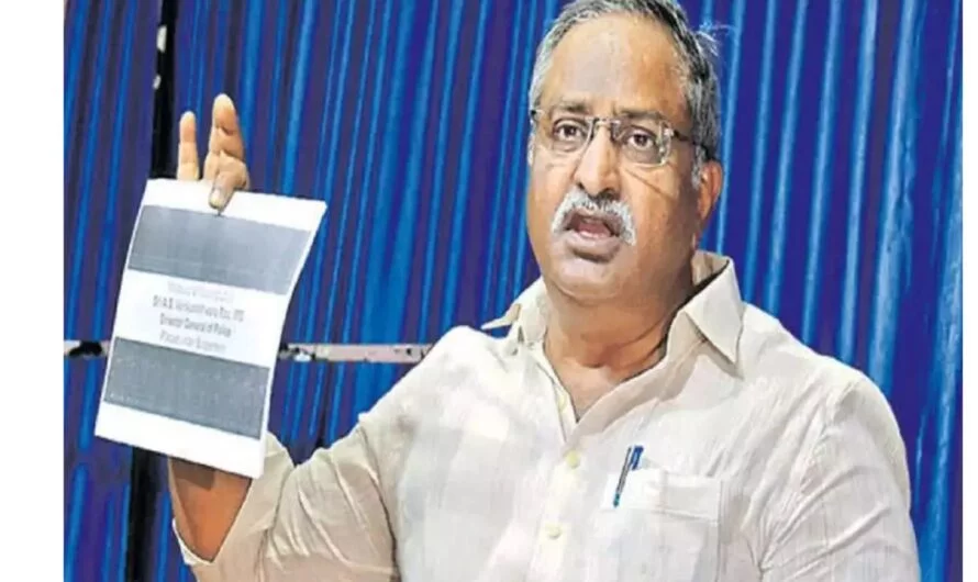 భావ కళ్ళల్లో ఆనందం కోసమే సస్పెండ్ చేసారా ???