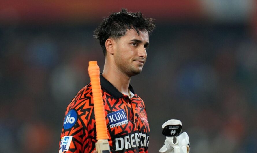Cricket : యువరాజ్ సింగ్ ను మరిపిస్తున్న అభిషేక్ శర్మ