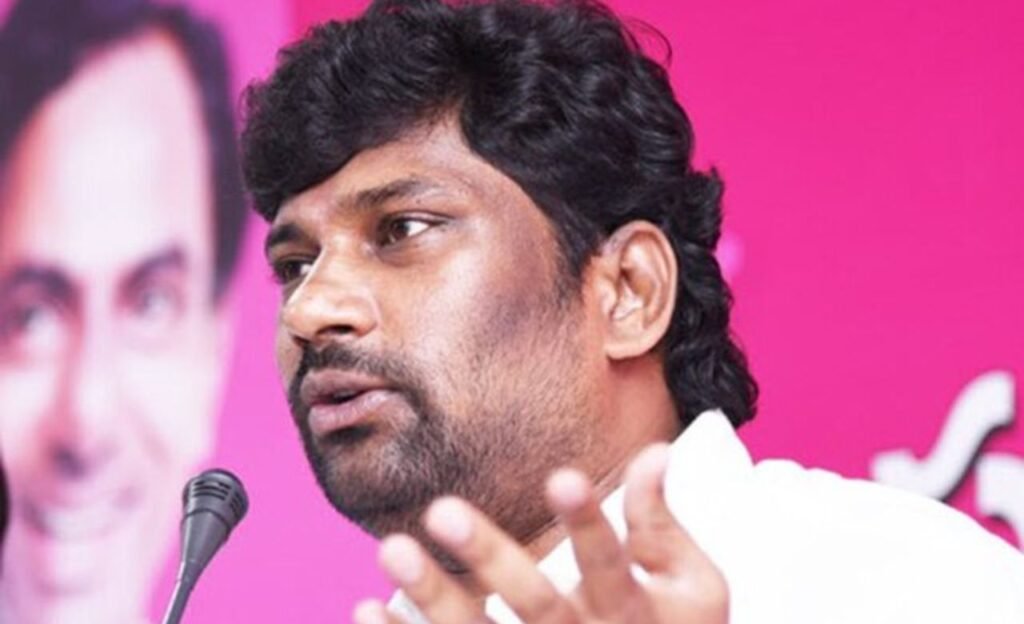 Balka Suman : చెన్నయ్ లో మాజీ ఎమ్మెల్యే బాల్క సుమన్ ఎం చేస్తున్నాడో తెలుసా ? వైరల్ అవుతున్న ఫోటోలు