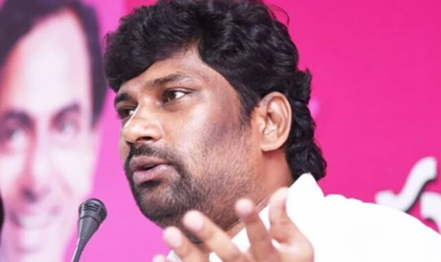 Balka Suman : చెన్నయ్ లో మాజీ ఎమ్మెల్యే బాల్క సుమన్ ఎం చేస్తున్నాడో తెలుసా ? వైరల్ అవుతున్న ఫోటోలు