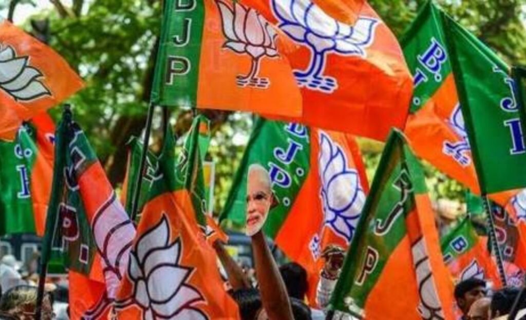 Bjp : కమలాన్ని ఇకనైనా అంటారా ?