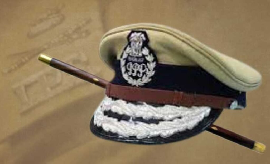 IPS Officers : మేము ఆ జిల్లాలో పనిచేయలేం… బదిలీ చేయండి …