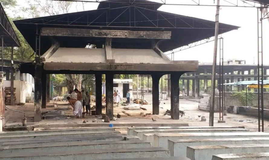 Smashanavatika : అధికారుల నిర్లక్ష్యం…. చందాలతో శ్మశానవాటిక నిర్మాణం….