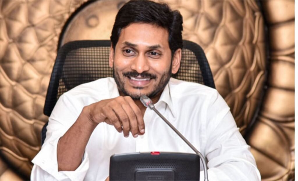 YS  Jagan  : జగన్ ఎందుకు వెళ్ళిపోతున్నాడో తెలుసా ?