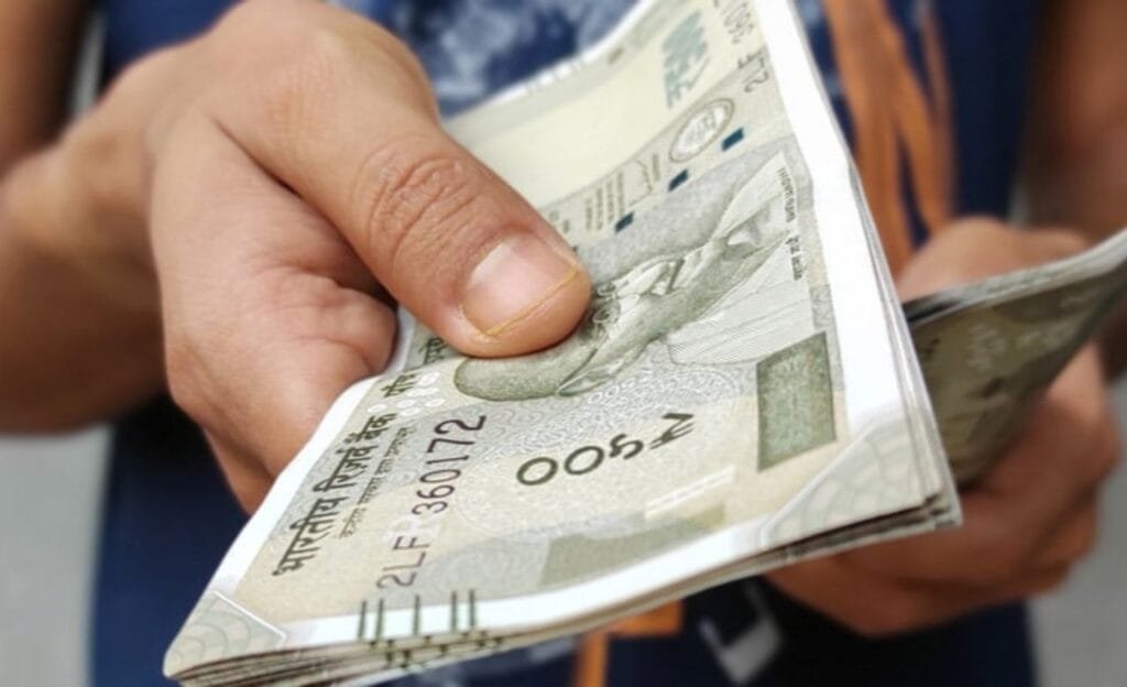 Money : ఆ రెండు రోజులు అప్పు ఇవ్వరాదు…తీసుకోరాదు… ఆలా చేస్తే ఎం జరుగుతుందో తెలుసా ?