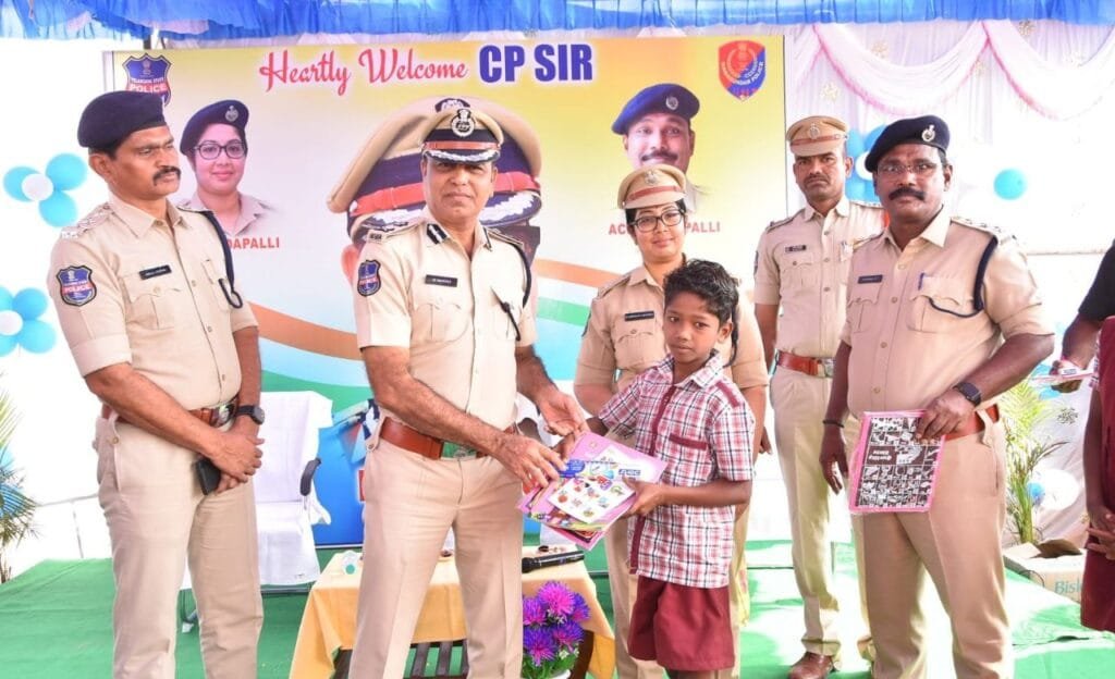 Police : ఇటుక బట్టి పిల్లలకు ఇంటికే విద్య… సీపీ. ఎం శ్రీనివాస్