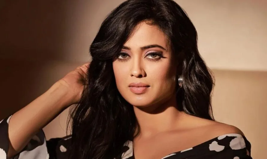 Heroine:12 ఏళ్లకే సినిమలో స్టార్ డమ్…. 18 ఏళ్లకే ప్రేమ,పెళ్లి, విడాకులు… కోట్లలో సంపాదన…ఆమె ఎవరో తెలుసా ?