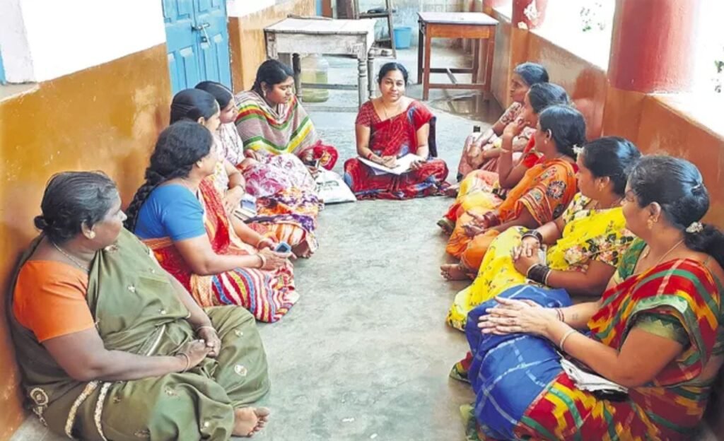 schemes : మహిళలకు సువర్ణావకాశం… ఉపాధినిచ్చే పథకాలు ఇవే