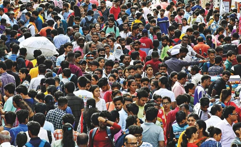 Population : నేటితో ప్రపంచ జనాభా ఎంతో తెలుసా ?