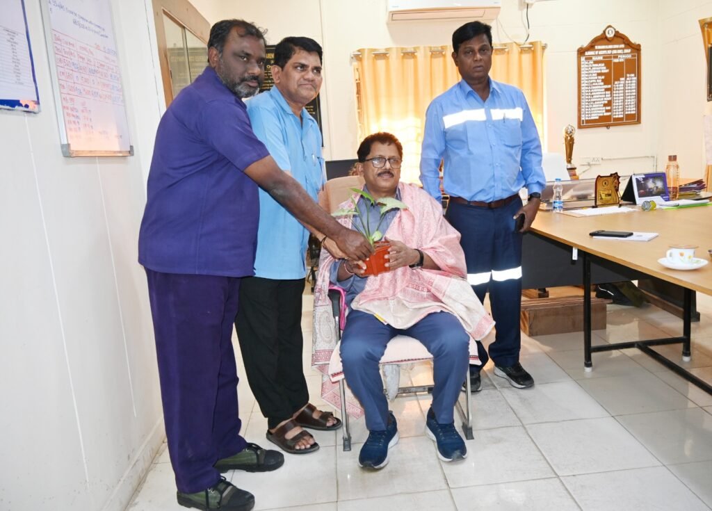 Singareni : వకిల్ పల్లి గని ని సంధర్శించిన డైరెక్టర్ పి&పి