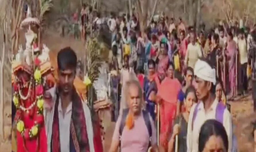 Srisylam :  నల్లమల బాట పట్టిన  కన్నడ భక్తులు
