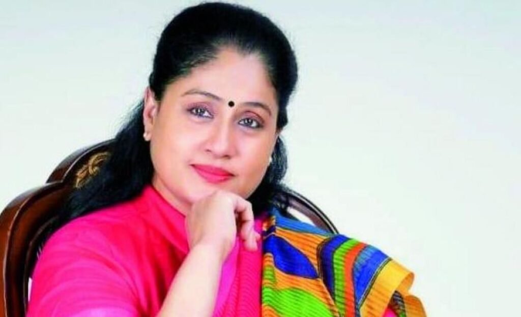 vijayasanthi : ఢిల్లీ వెళ్లిన రాములమ్మ