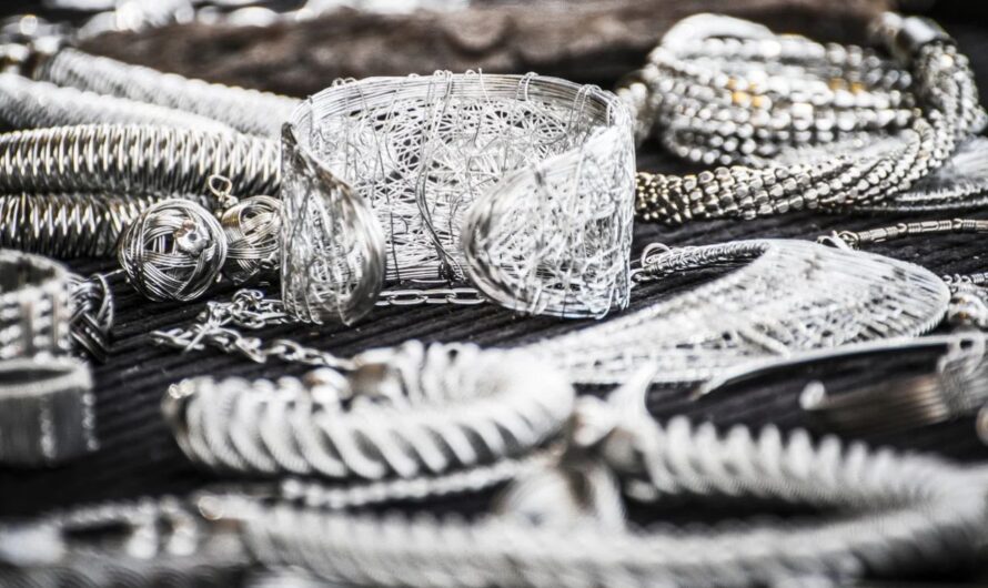 Silver : దీపావళి నాటికి కిలో వెండి ధర ఎంత అవుతుందంటే !