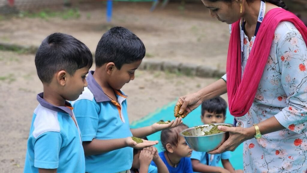 Ethik : ఎథిక్ అకాడమీలో గోరింటాకు సంబరాలు