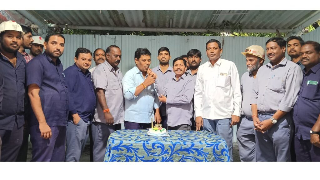 Singareni : కాసిపేట గని పై సింగరేణి ఛైర్మన్ బలరాం నాయక్ జన్మదిన వేడుకలు