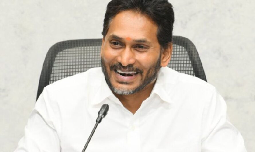 YS JAGAN : బొట్టు సీ(శీ)ను గెటప్ లో జగన్ మోహన్ రెడ్డి