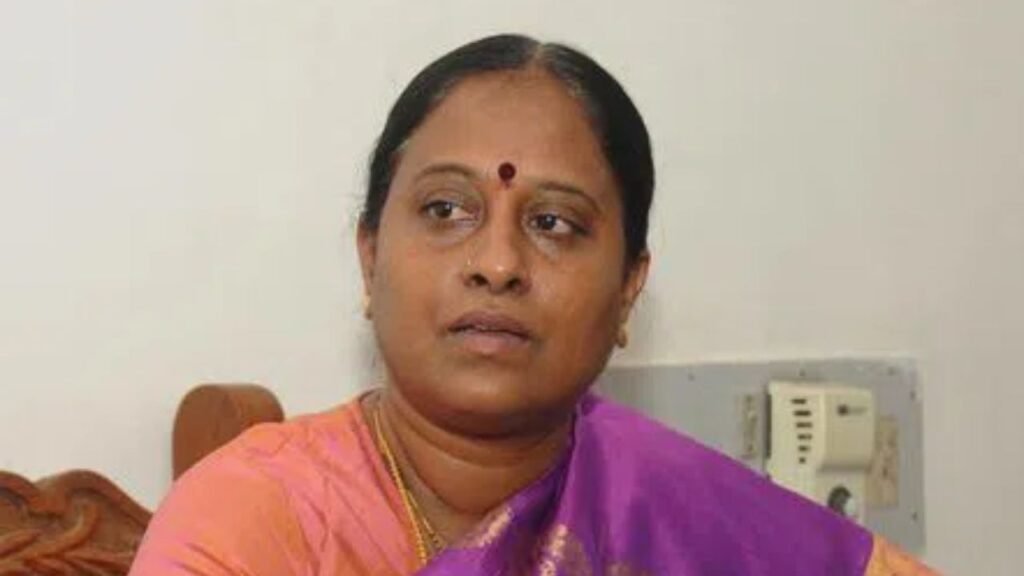 Congress : ఆమెను అదుపుచేయకుండా మమ్మల్నిఎందుకు పిలిచారు.?