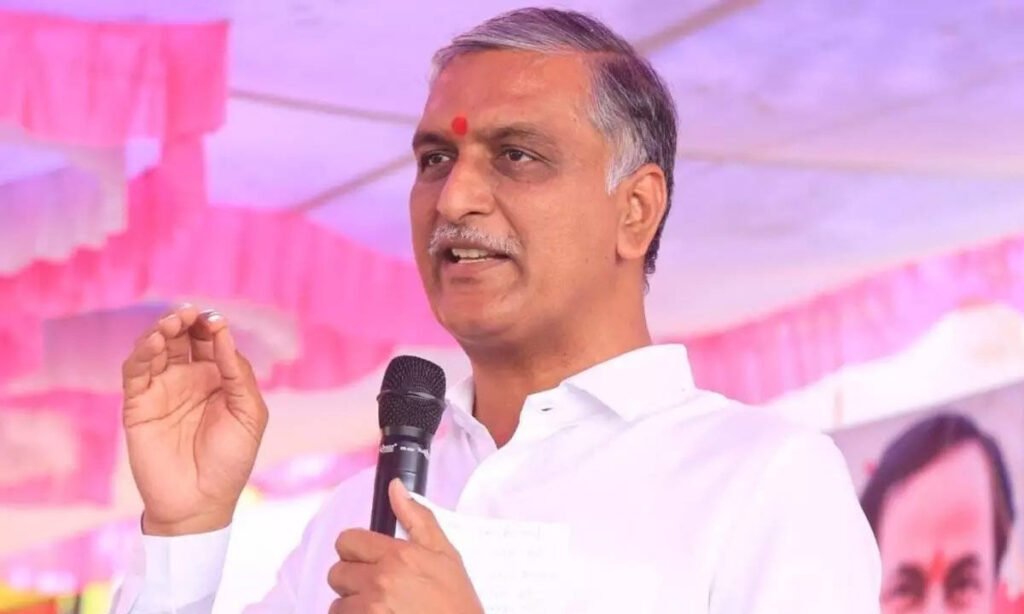 Political : ఆ ఇద్దరి లక్ష్యం హరీష్ రావు