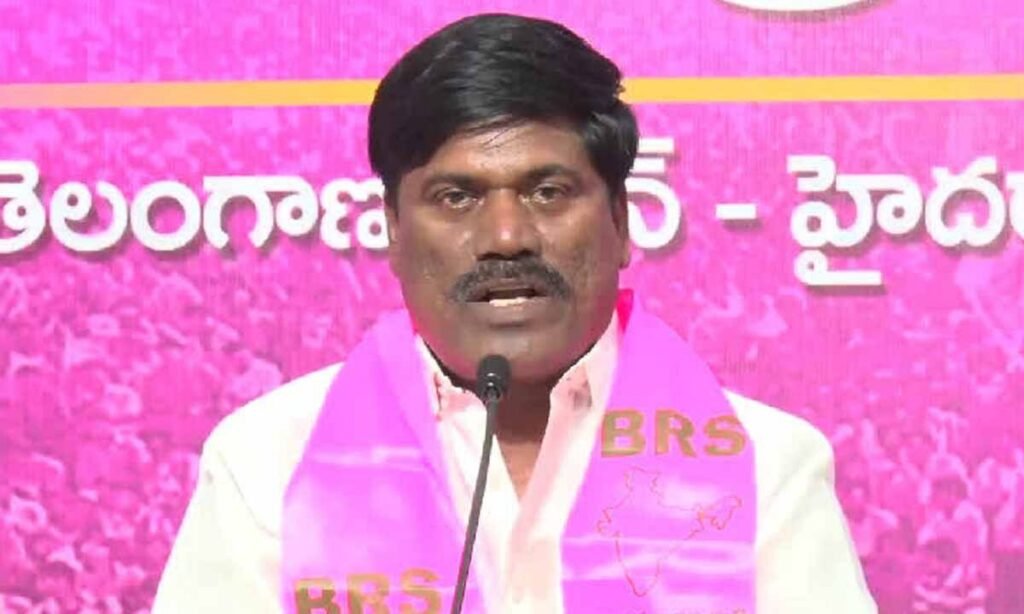సుదర్శన్‌రెడ్డి కుటుంబానికి బీఆర్‌ఎస్‌ ఆర్థిక సాయం