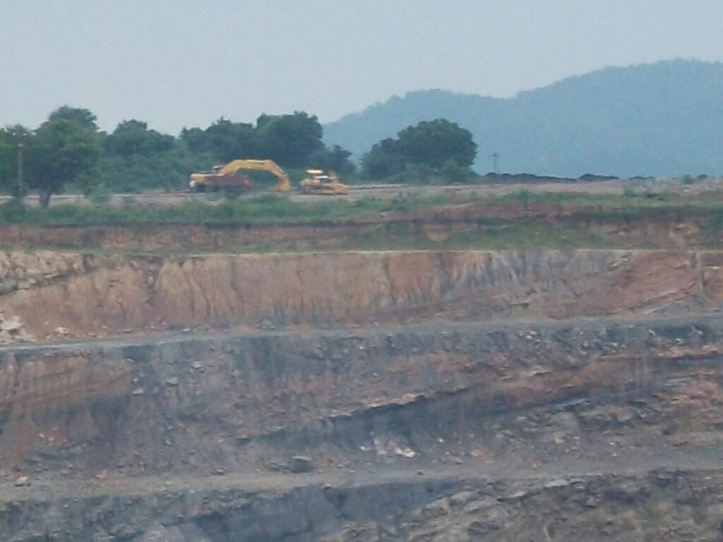 మణుగూరు ఓసి సింగరేణికే దక్కింది