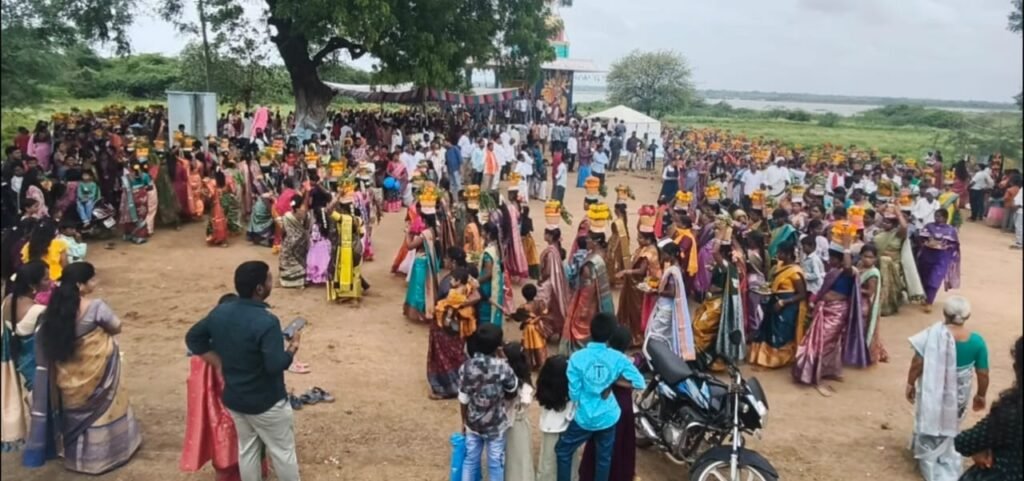 బీబీపేటలో వైభవంగా మాంకాలమ్మ బోనాల జాతర