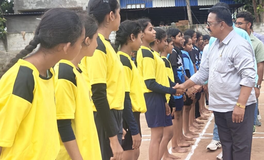క్రీడలతో ఆత్మవిశ్వాసం, నాయకత్వ లక్షణాలు పెంపొందుతాయి