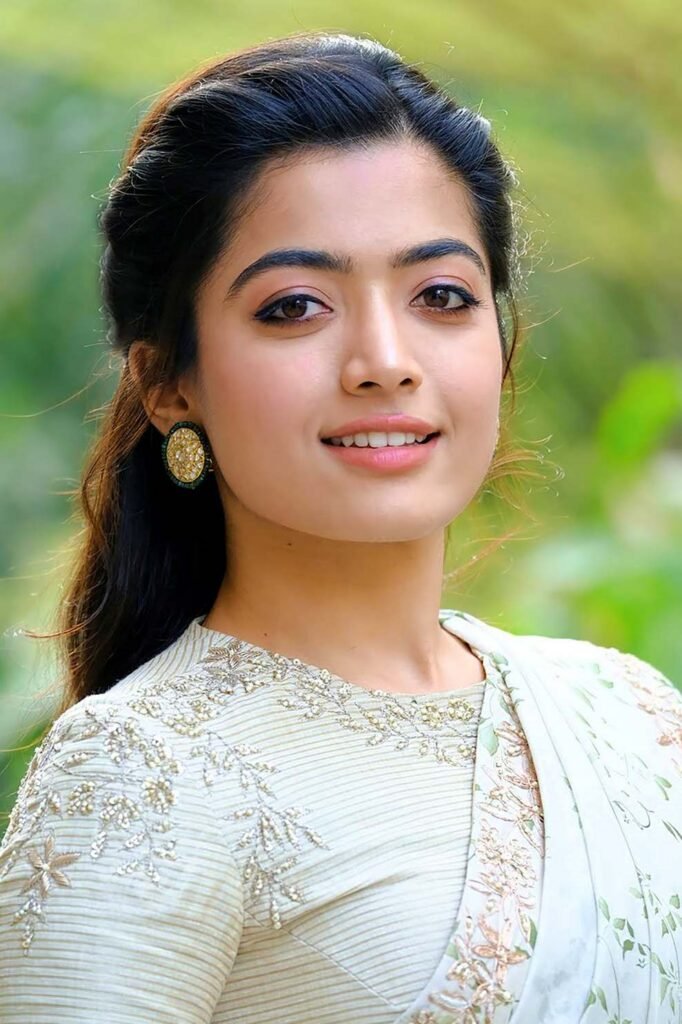 రష్మిక మందన్న ప్రధాన పాత్రలో ‘ఎం.ఎస్‌. సుబ్బులక్ష్మి అమ్మ’ బయోపిక్‌