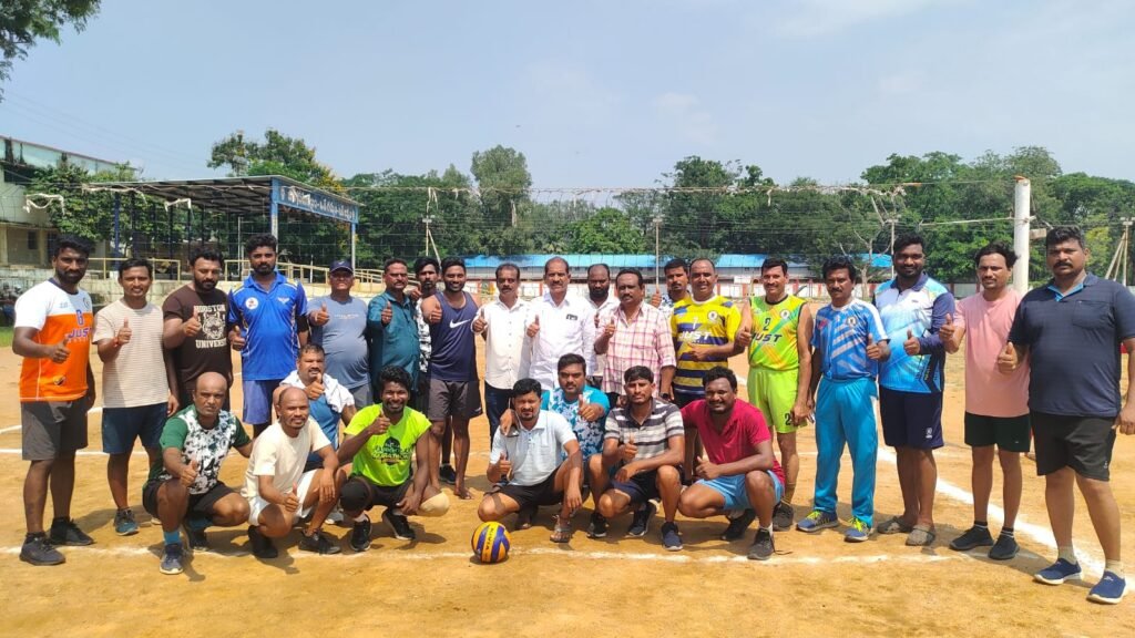క్రీడలతో ఉద్యోగుల్లో శారీరక, మానసిక ఉల్లాసం