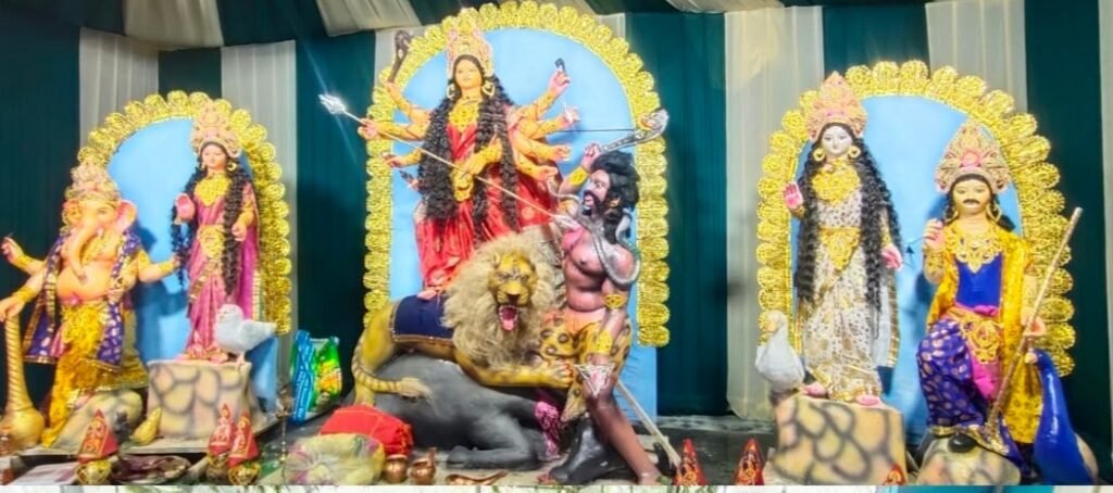 మందమర్రి శ్రీ వెంకటేశ్వర ఆలయంలో వైభవంగా దుర్గామాత విగ్రహ ప్రతిష్ఠాపన