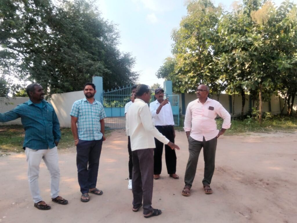 కాసిపేట గురుకుల పాఠశాలను హైస్కూల్‌లోనే ఏర్పాటు చేయాలి