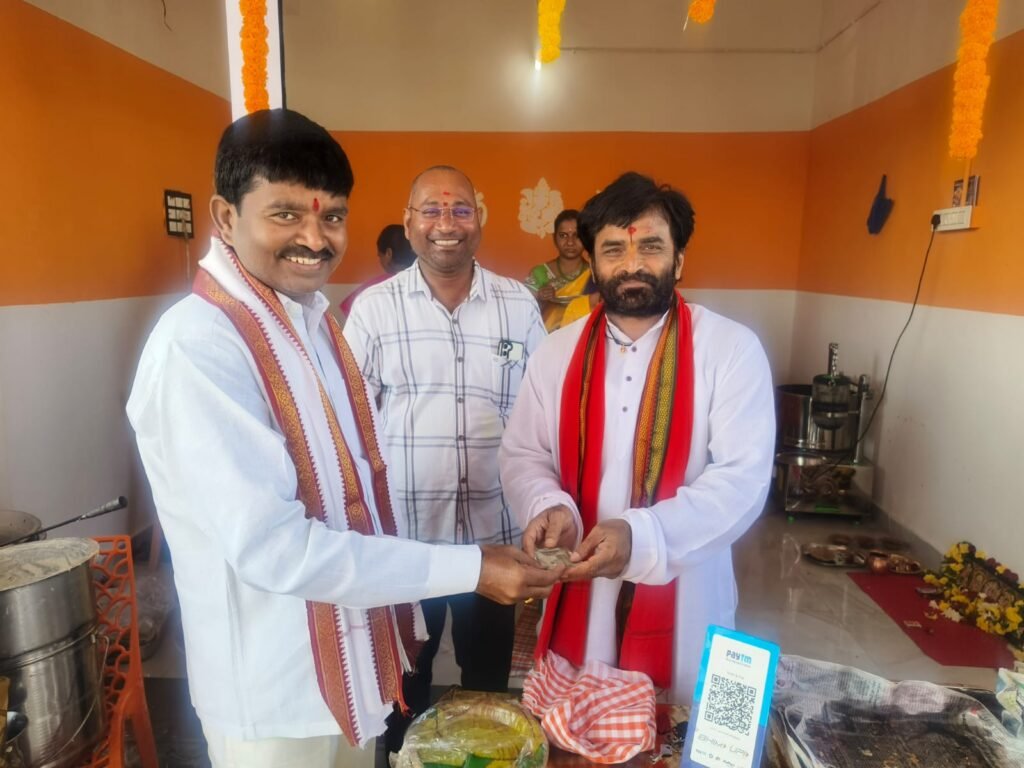 మంచిర్యాలలో రూ.5కే టీ.. రూ.20కే టిఫిన్