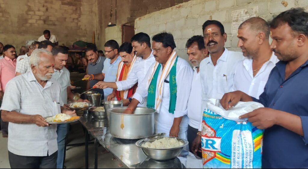 యువత భక్తి మార్గంలో పయనించాలి