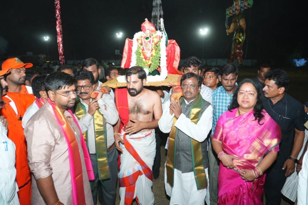 మందమర్రిలో వైభవంగా దసరా రాక్షస సంహార మహోత్సవం