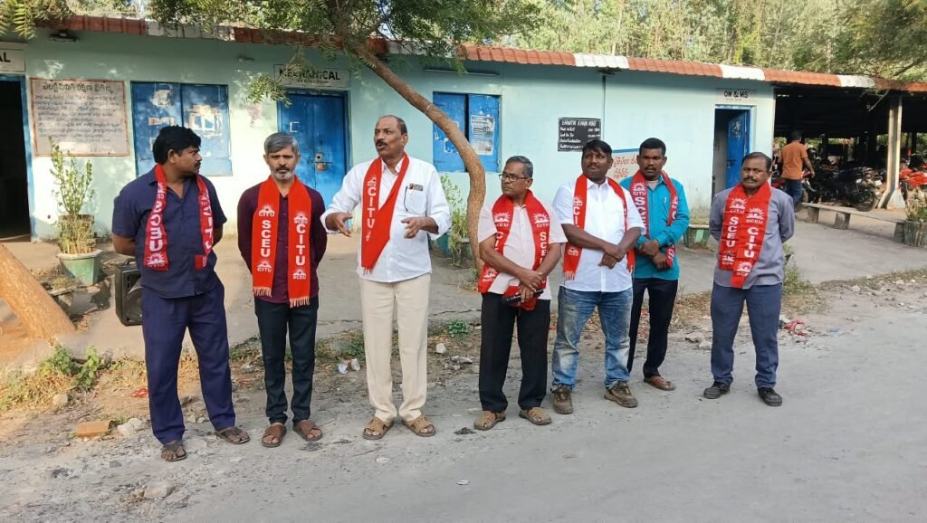 దీపావళిలోపు సింగరేణి కార్మికులకు సొంతింటి కలను నెరవేర్చాలి